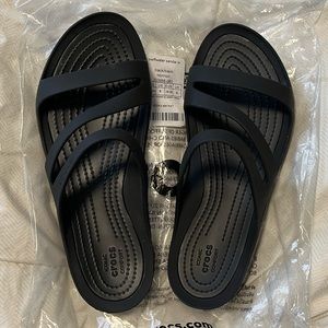 Crocs Black Saltwater Sandals
